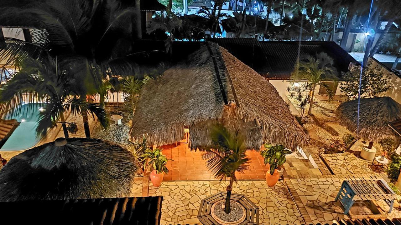 Pousada Morena Moleca Canoa Quebrada Bagian luar foto