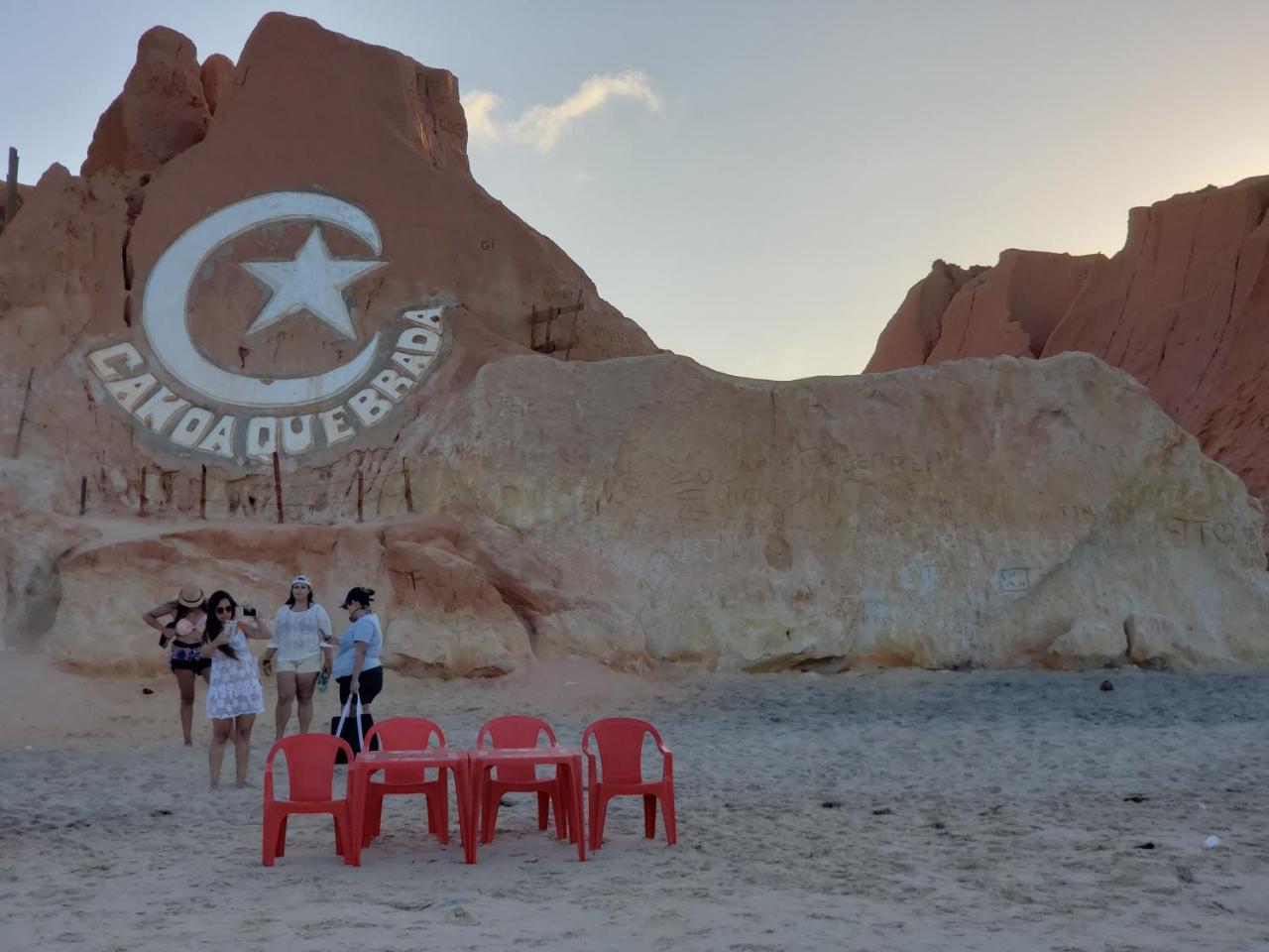 Pousada Morena Moleca Canoa Quebrada Bagian luar foto